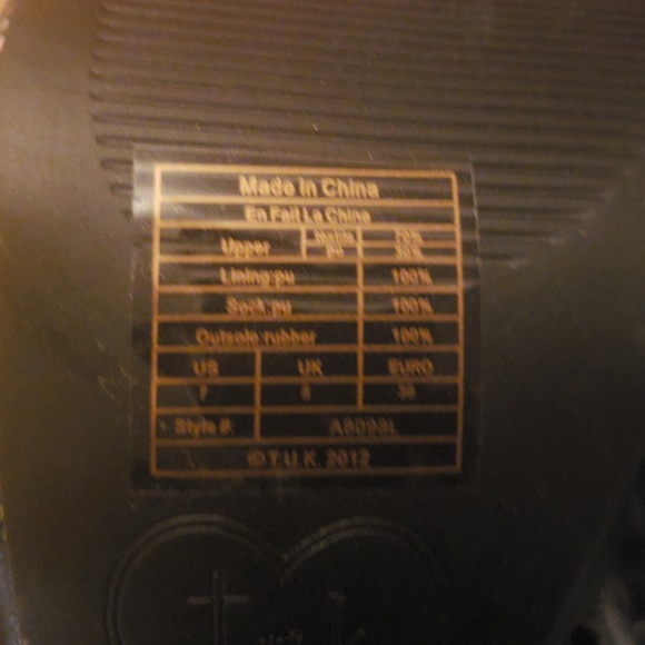 Shoes - Picture 2 of 2